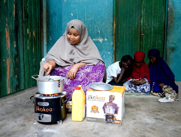 Super efficient cookstoves from Somalia